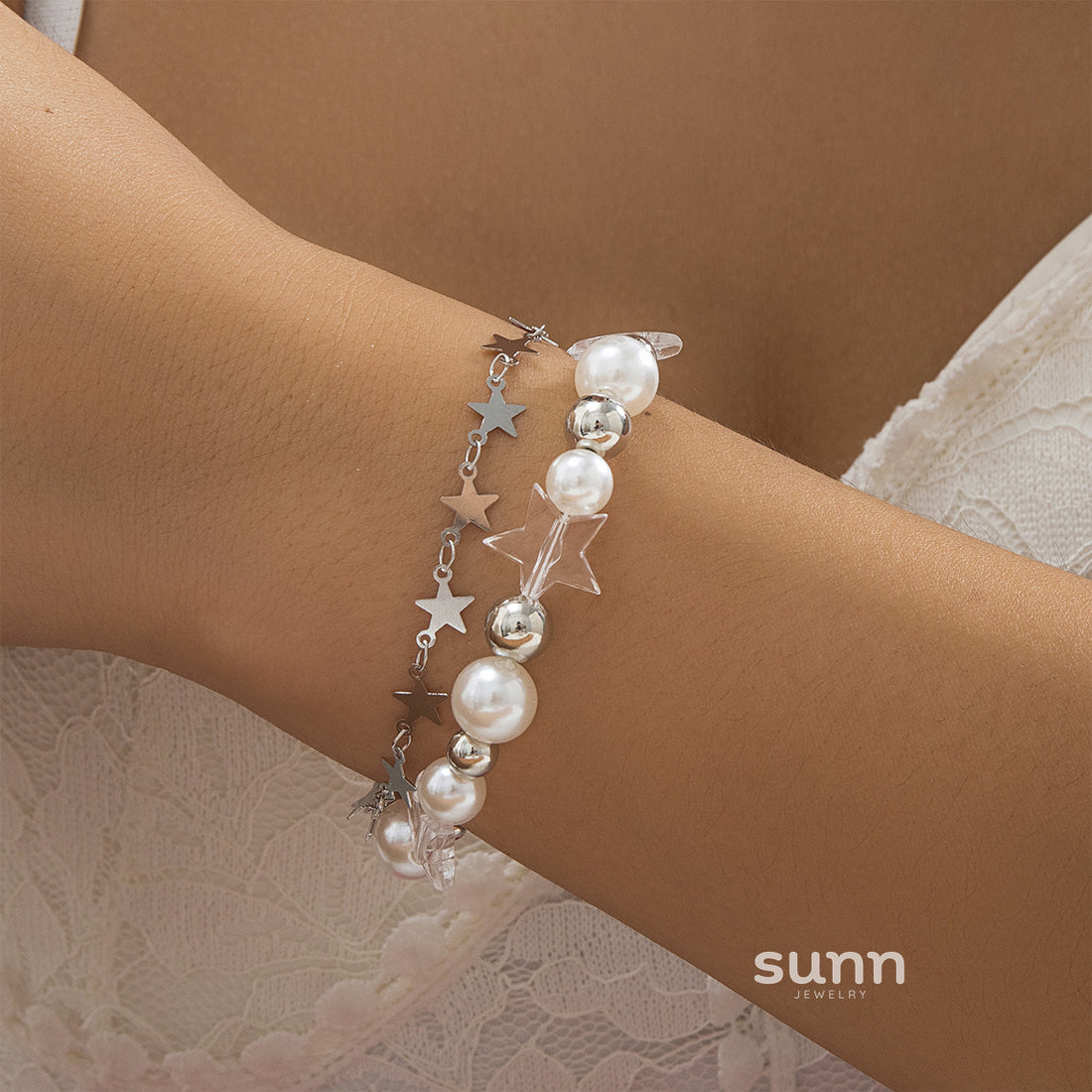 Catalia Layered Pearl Star Necklace [NGGVBT60]