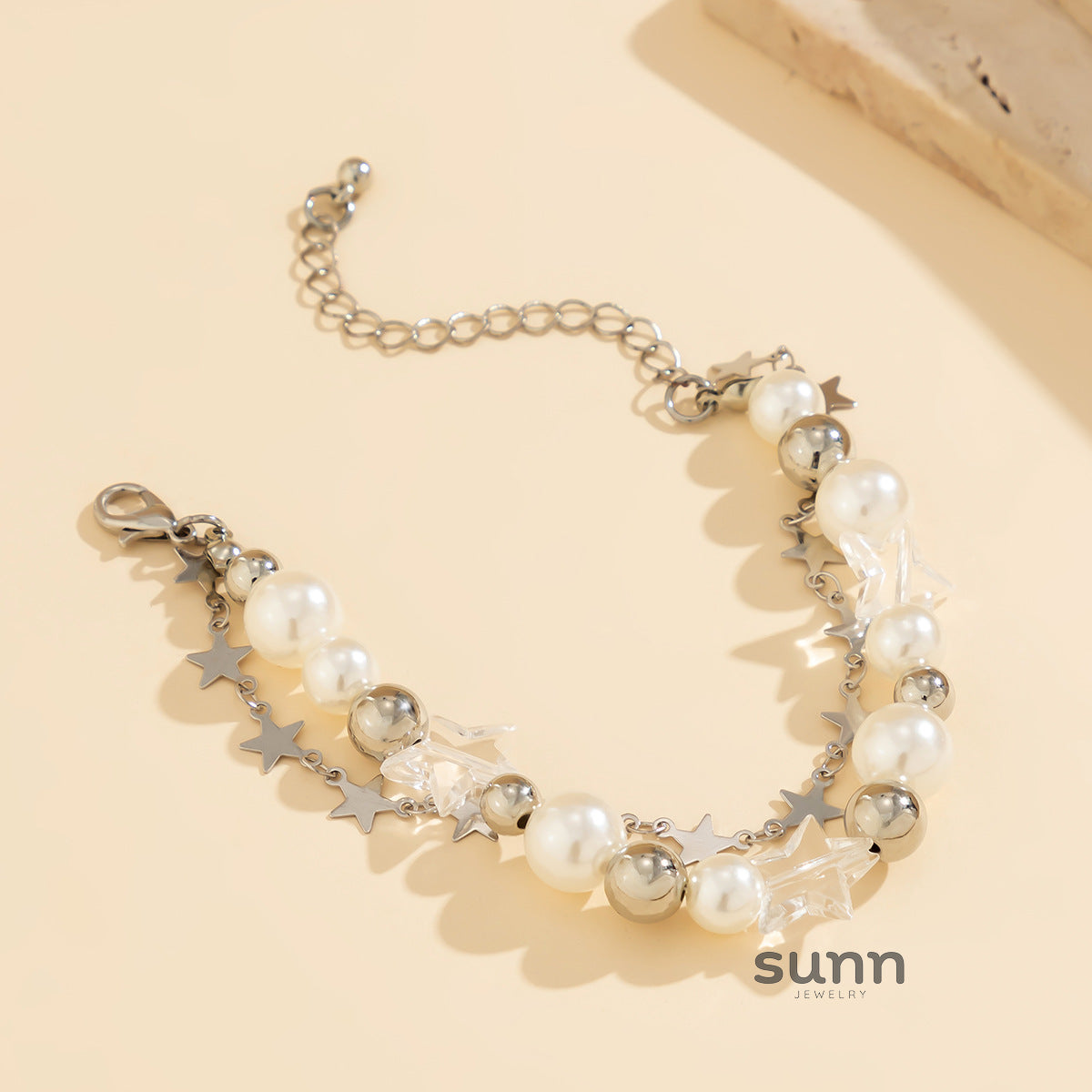 Catalia Layered Pearl Star Necklace [CHLUR3YC]