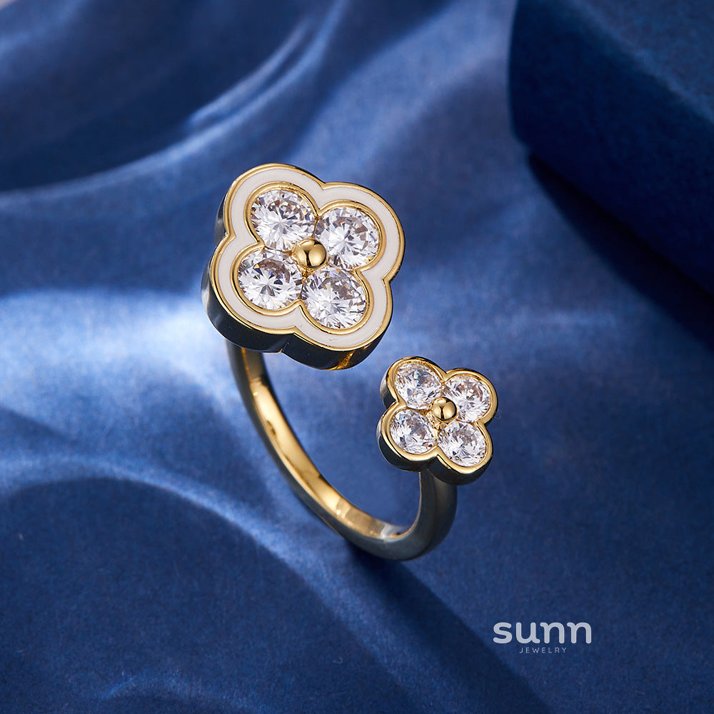 Cattleya Enamel Clover Ring [BJQHW1GU]