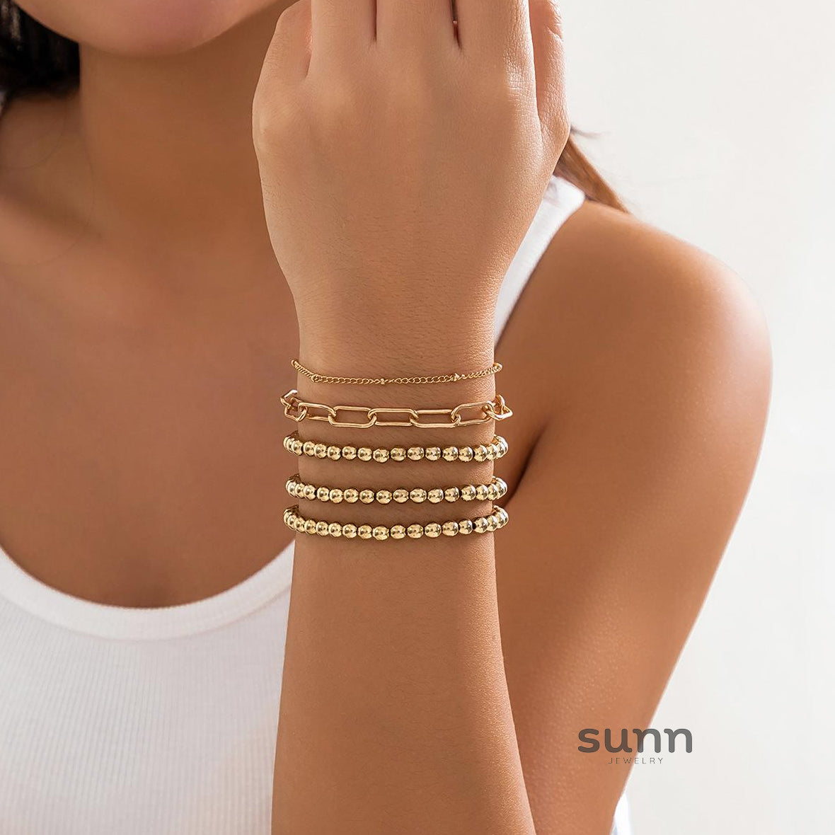 Cattleya Layered Charm Bracelet Set [WZO3GIG9]