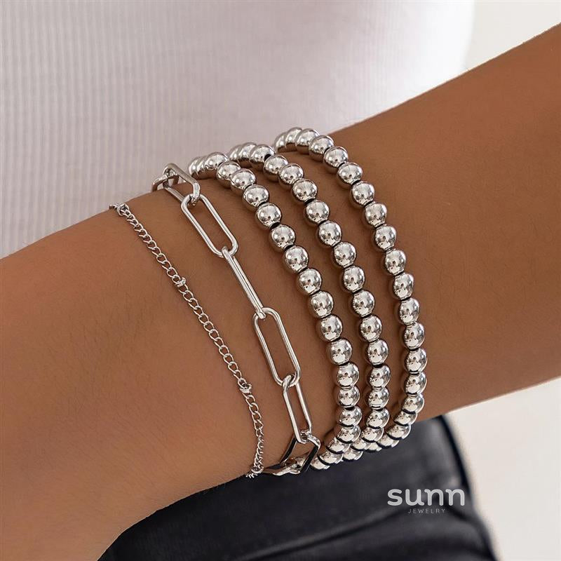 Cattleya Layered Charm Bracelet Set [9C8HKRES]