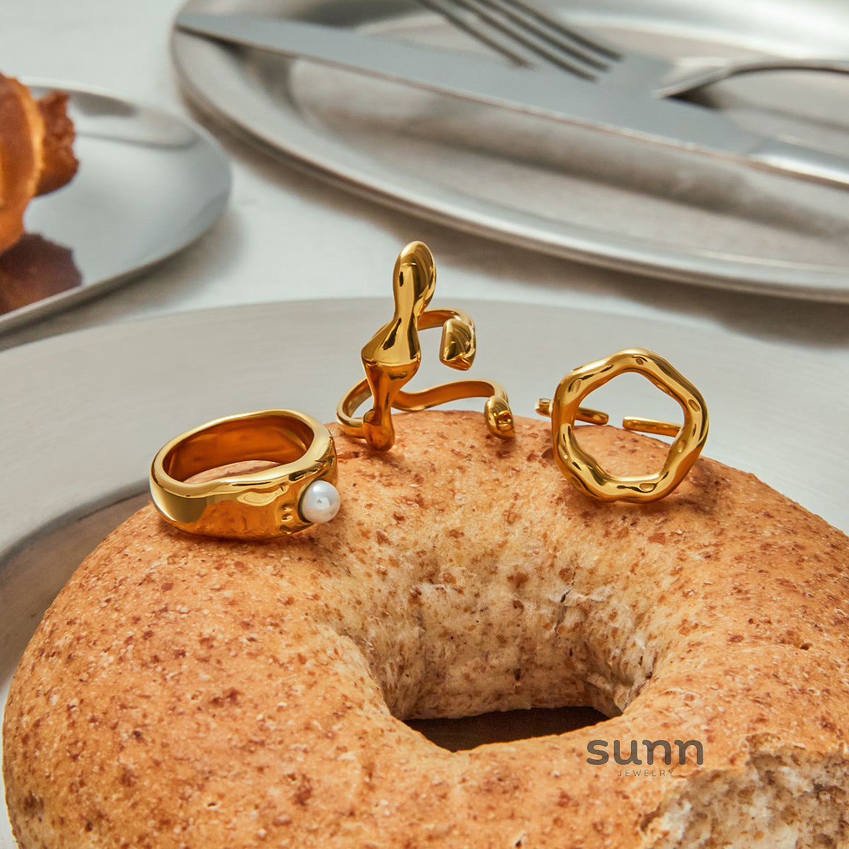 Caylie Pearl Stacking Rings [NLY9L9ME]