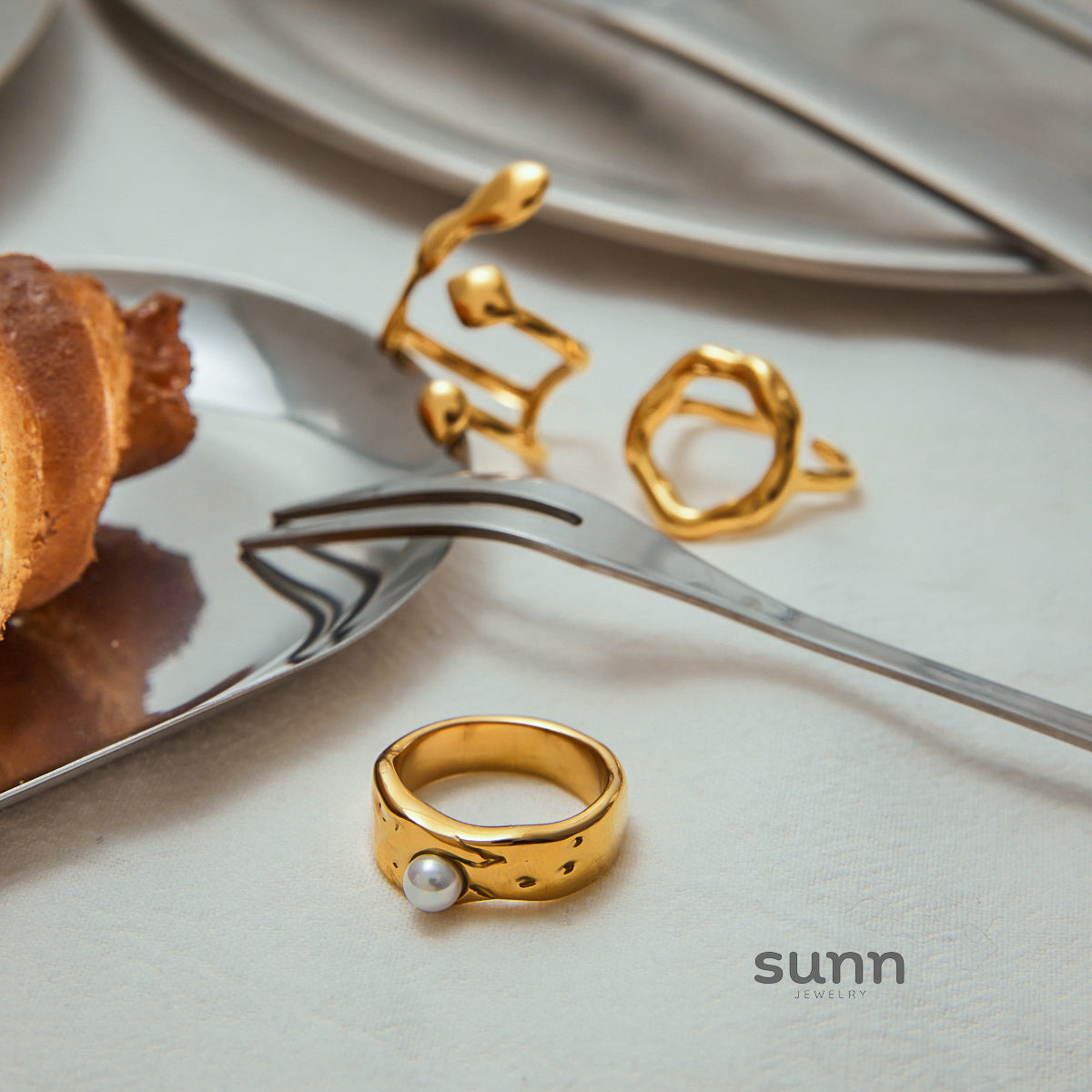 Caylie Pearl Stacking Rings [97M4AG2P]