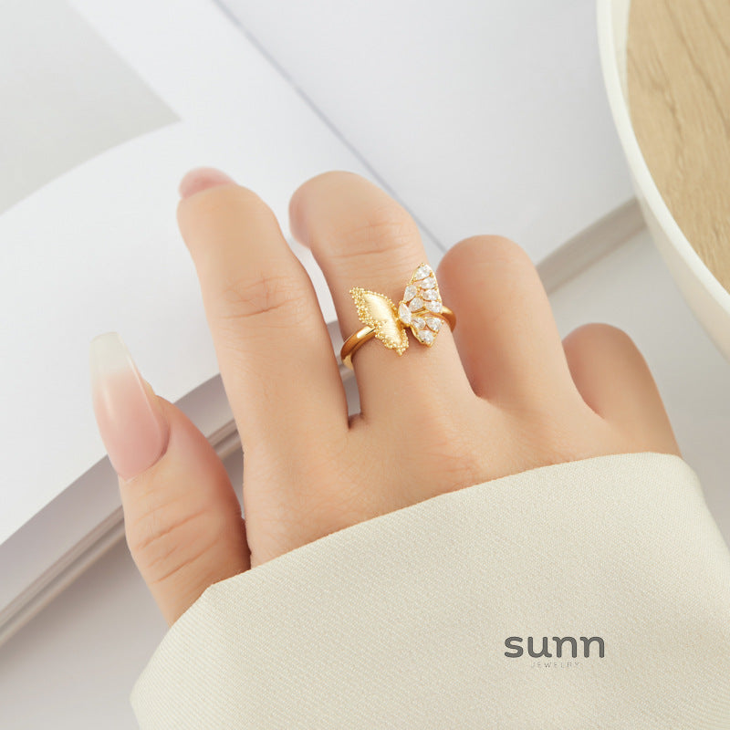 Cecelia Gold Butterfly Zircon Ring [FLU07B9I]