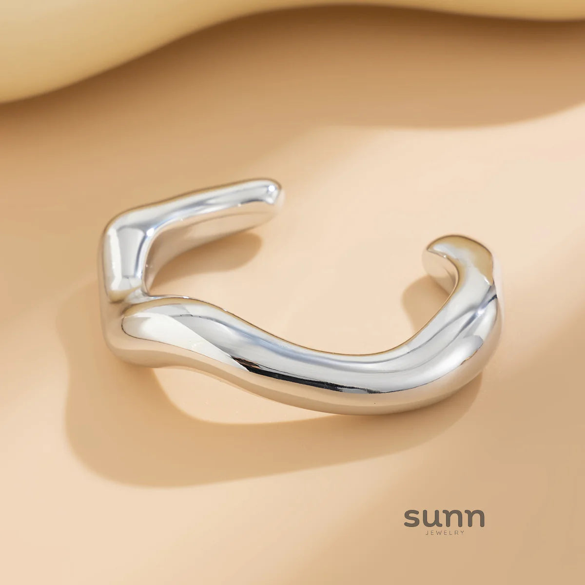 Cedar Irregular Arc Bangle