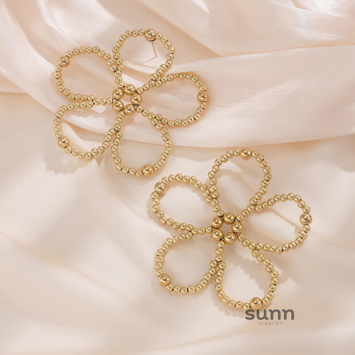 Celena Pearl Flower Statement Earrings [MJYW6BCY]