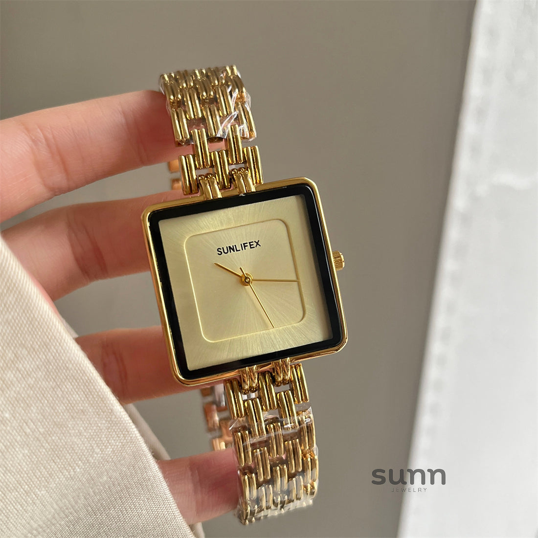 Cerenity Square Link Watch [4B9F5XFL]