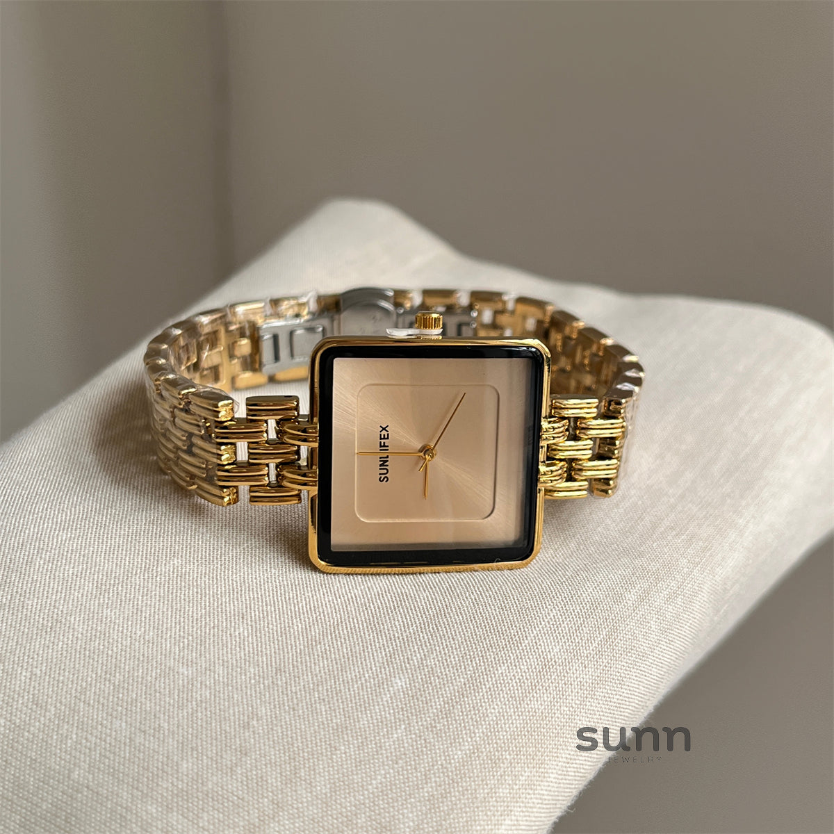 Cerenity Square Link Watch [E9NY2F26]