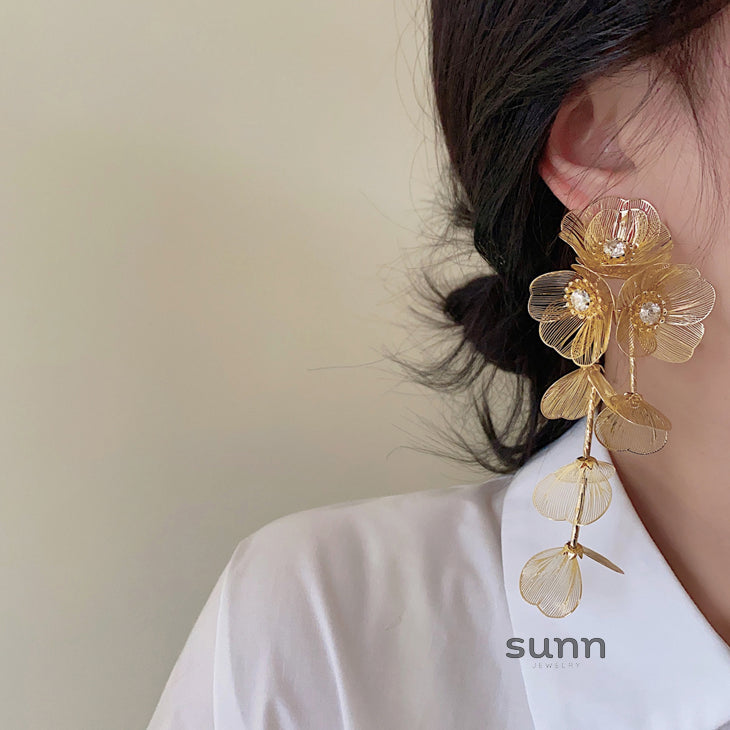 Chanell Statement Floral Earrings [DYQLL2P9]