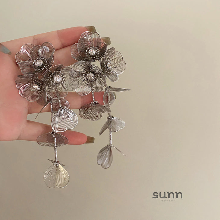 Chanell Statement Floral Earrings [DZMHPY99]
