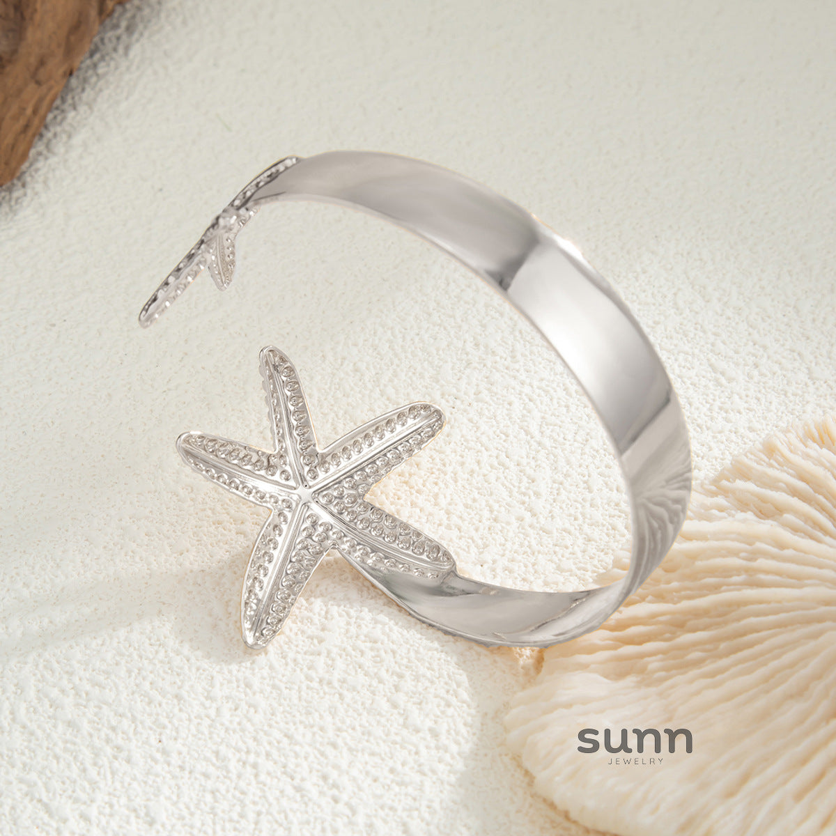 Chanelle Starfish Open Arm Cuff [3RI6R1LI]