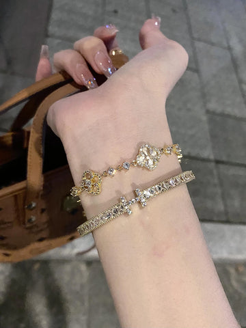 Chantel Mother-of-Pearl Clover Bracelet