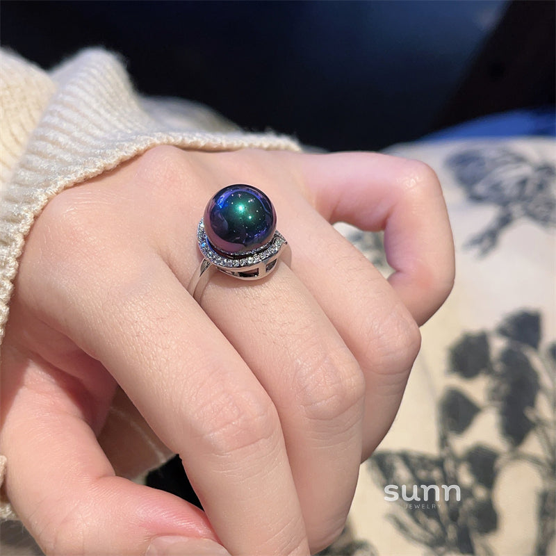 Charissa Iridescent Pearl Zircon Ring [6VVX52UR]