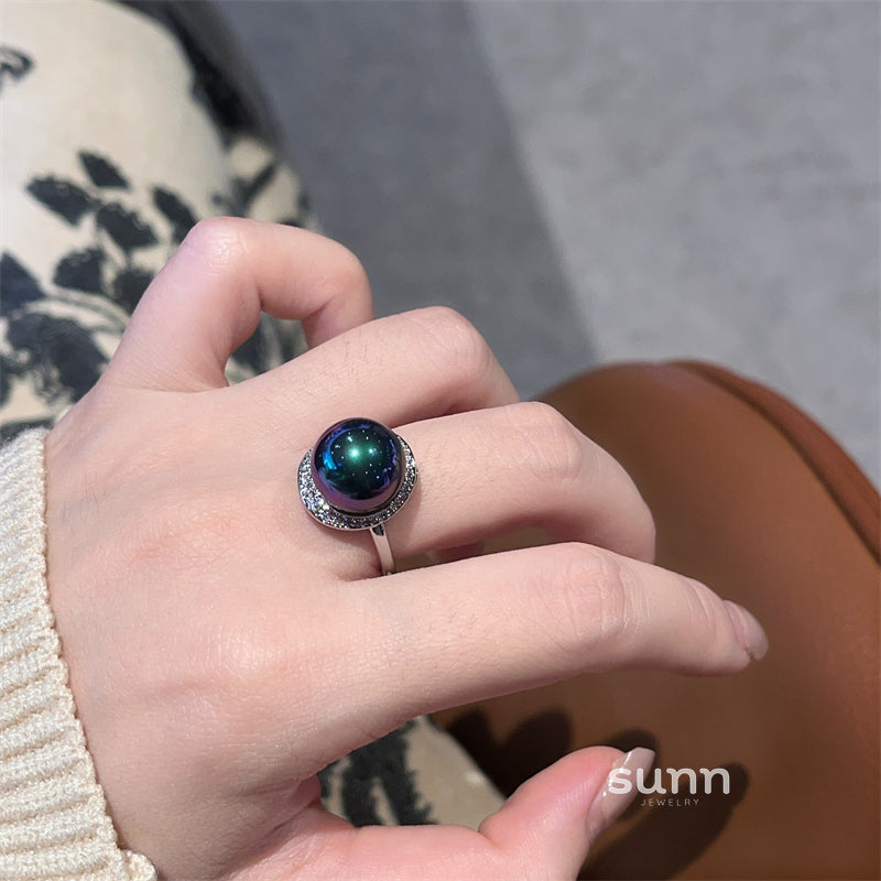 Charissa Iridescent Pearl Zircon Ring [4IYX90Y9]
