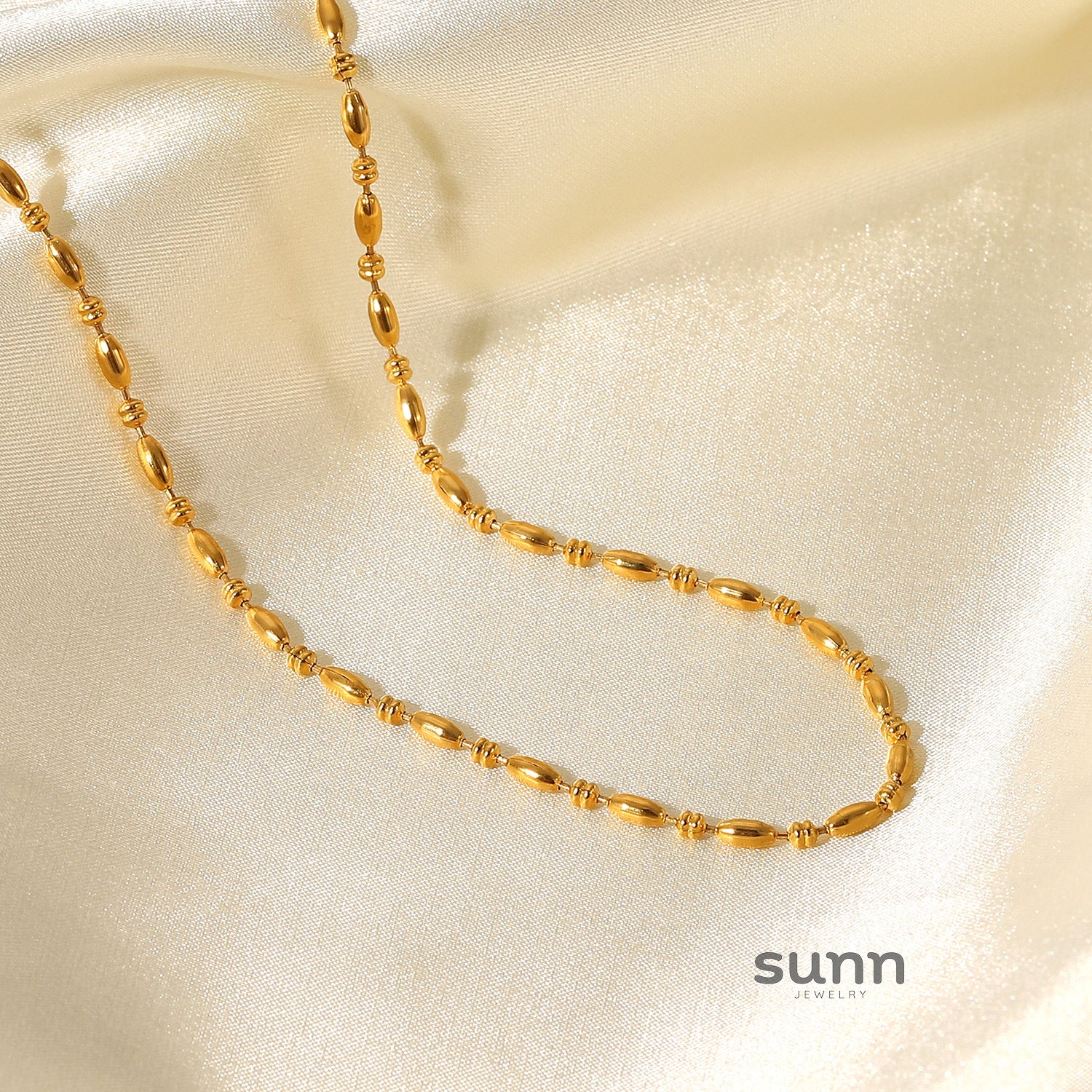 Charleigh Layered Oval Chain Necklace [LCNAFATR]