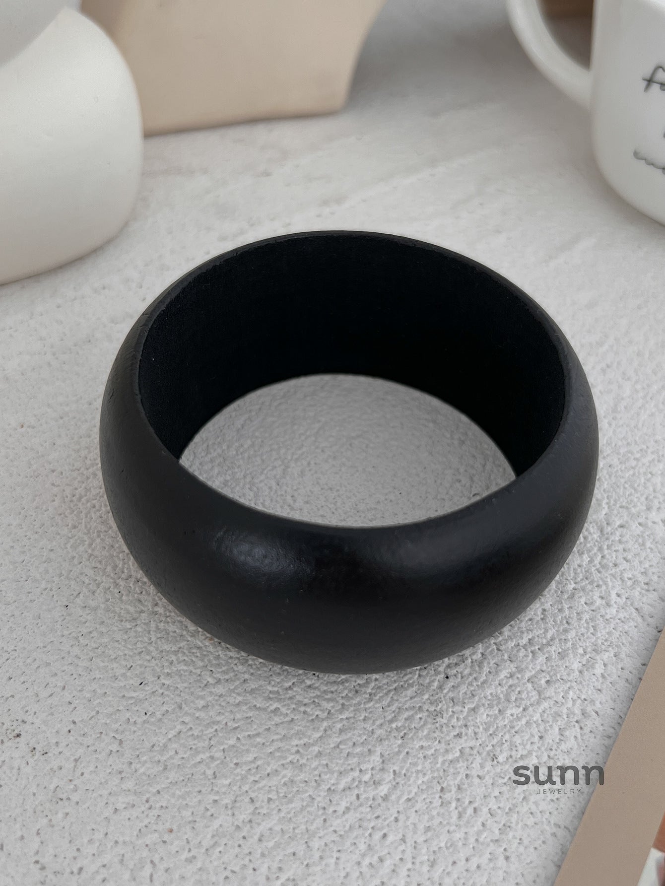 Charleigh Sculptural Bangle Bracelet [RGB53R9E]