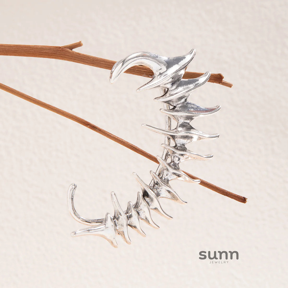 Charleston Spine Ear Wrap