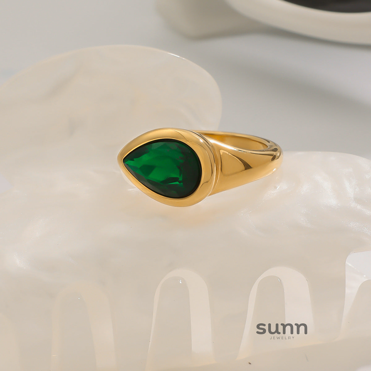 Charlize Serpent Design Ring [TG9DCEZ8]