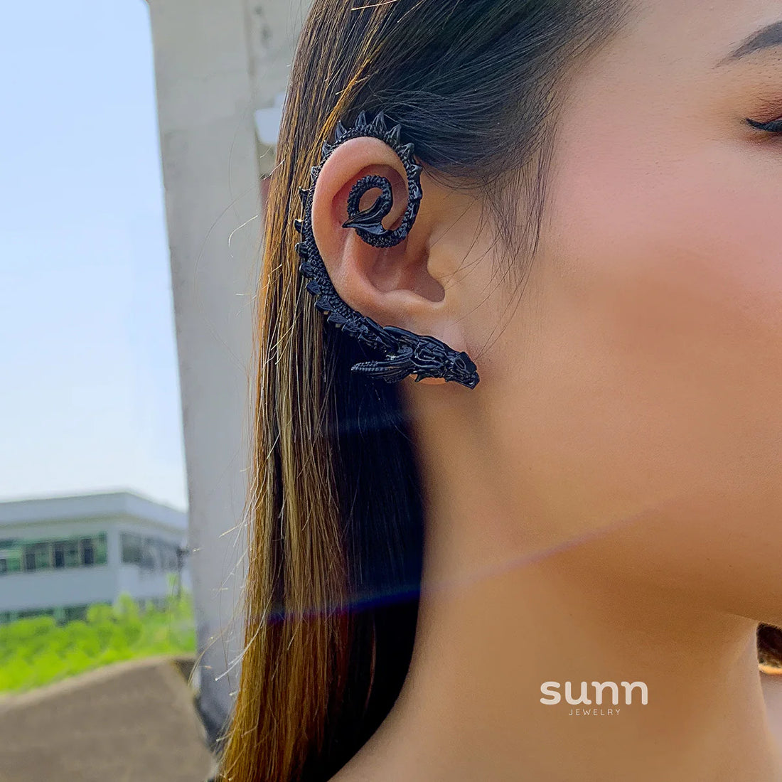 Charly Dragon Ear Cuff