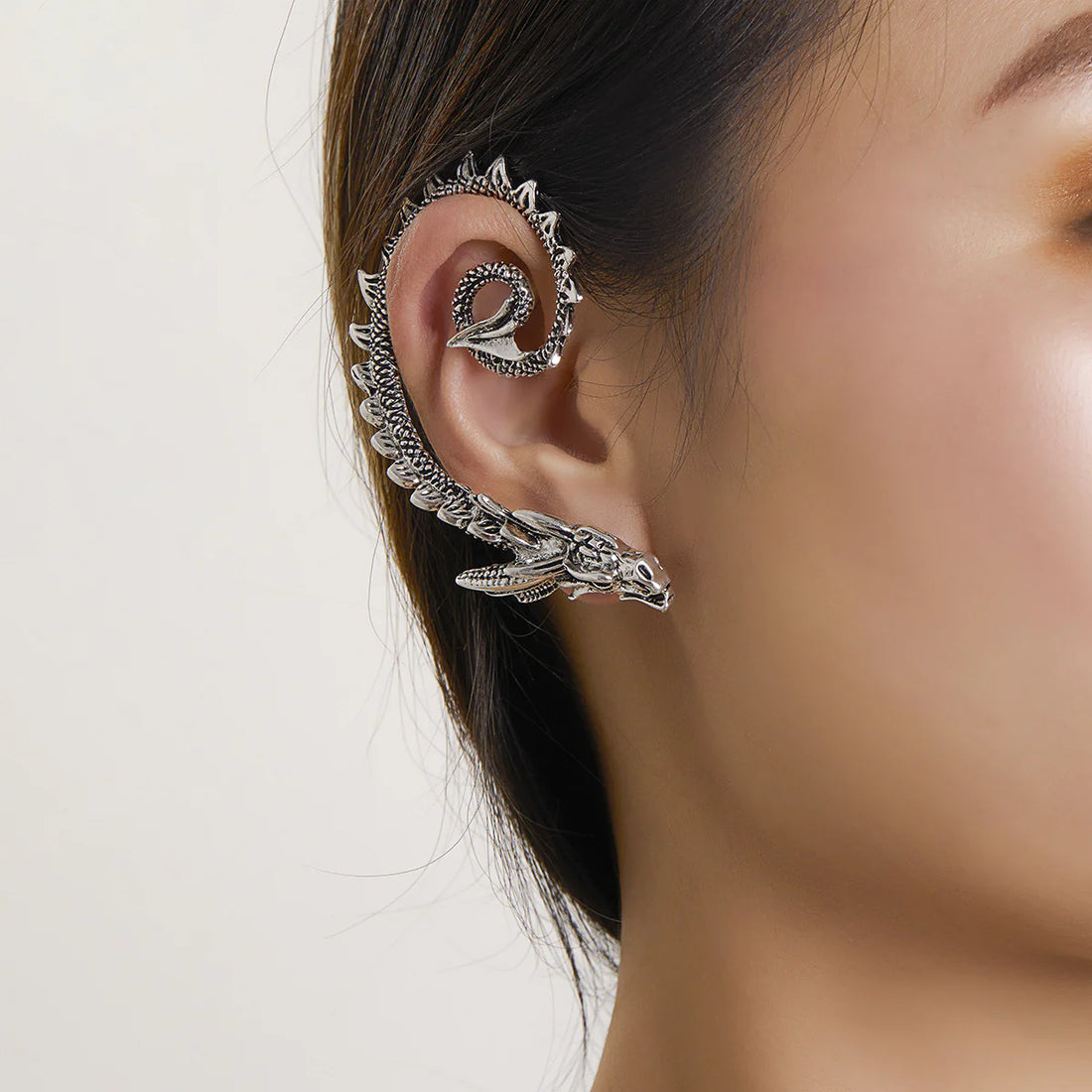 Charly Dragon Ear Cuff