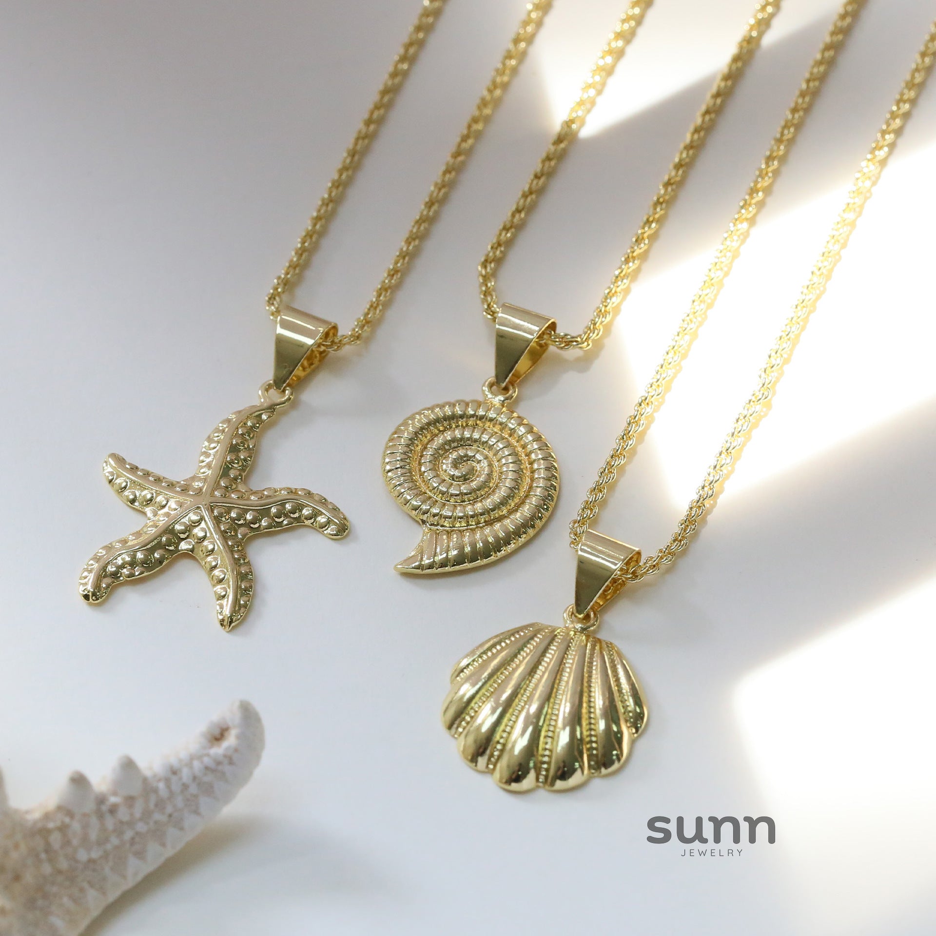 Charlye Coastal Charm Necklace [H624IY4Y]