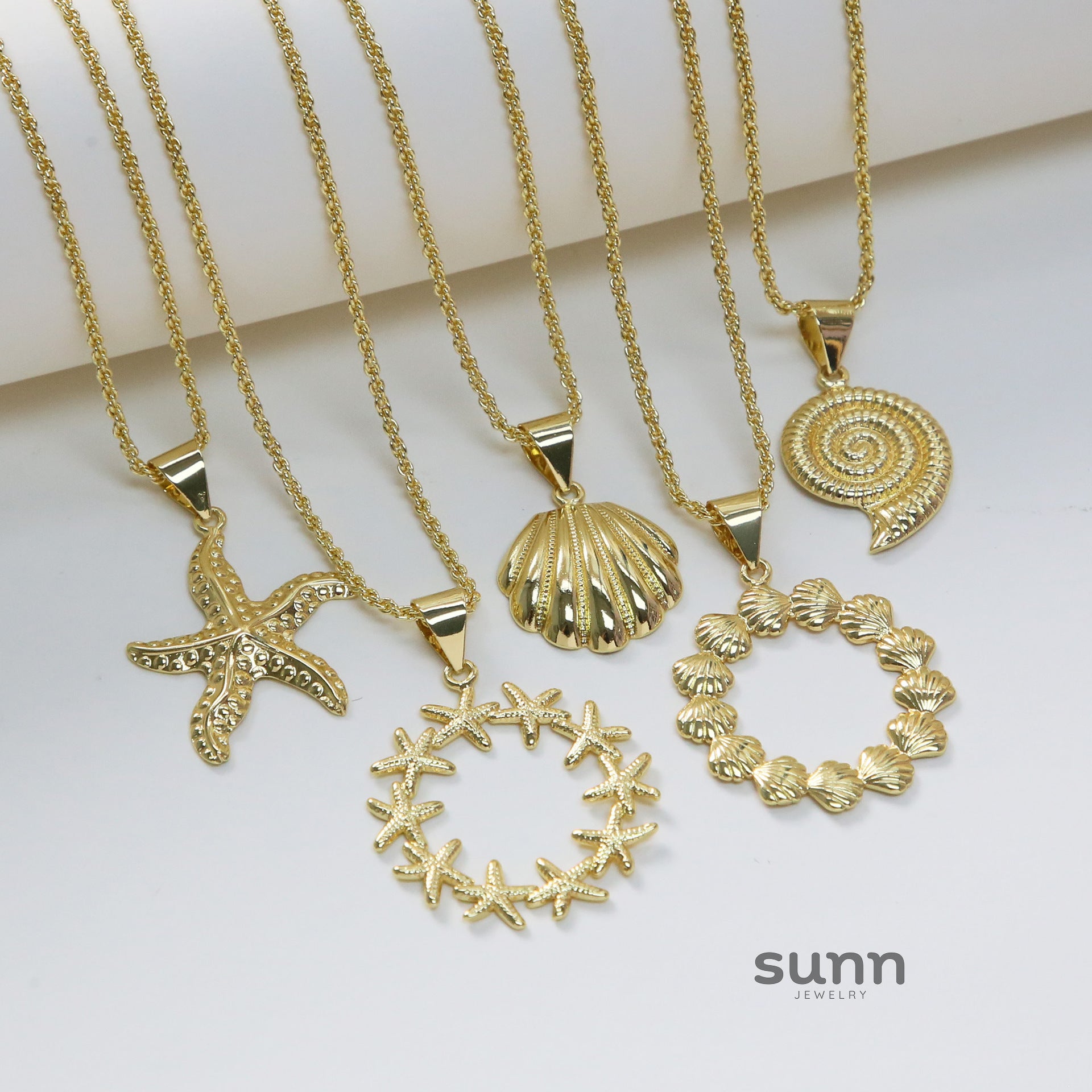 Charlye Coastal Charm Necklace [IYKRZ0R8]