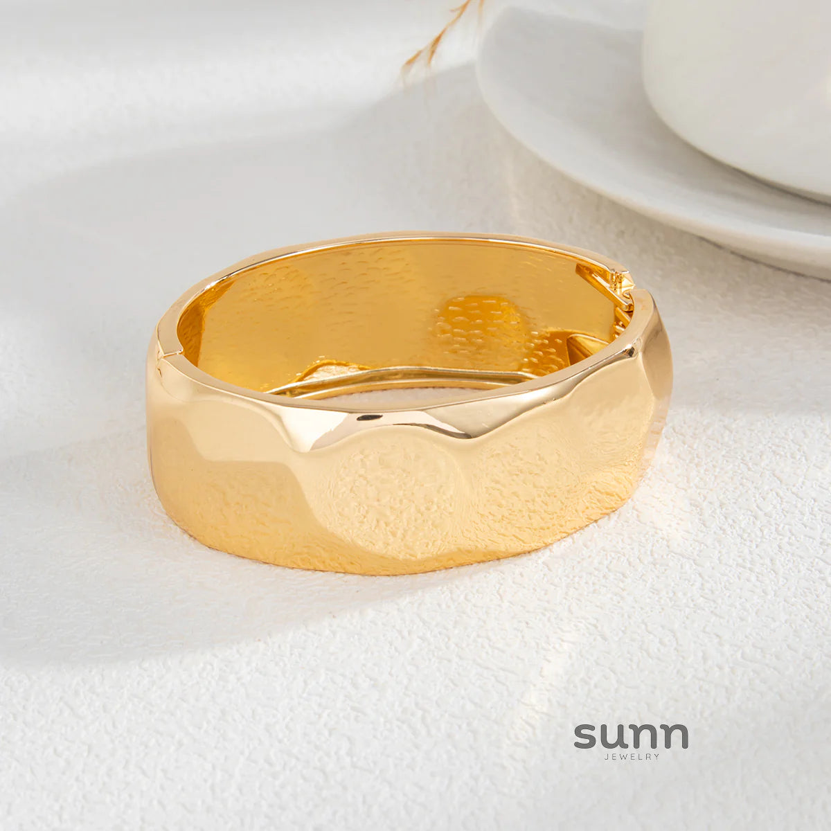 Charolette Faceted Oval Spring Bracelet