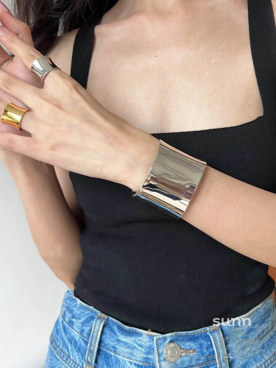 Charvi Glossy Arm Cuff [VXKT4VHS]