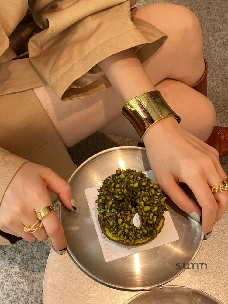 Charvi Glossy Arm Cuff [CMSJDW4A]
