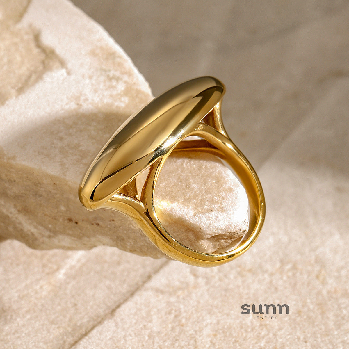 Chasity Gold Oval Ring [ZY5FJDG1]