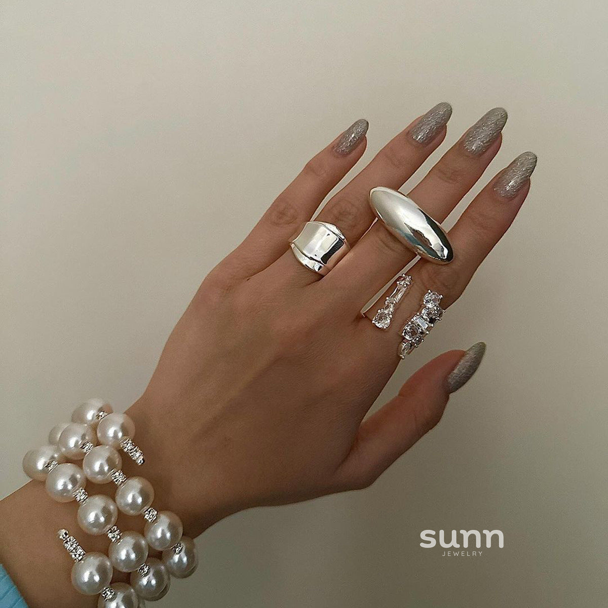 Chasity Gold Oval Ring [O7WKAB2N]