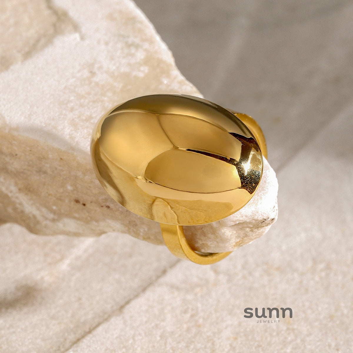 Chasity Gold Oval Ring [EBASR0G4]