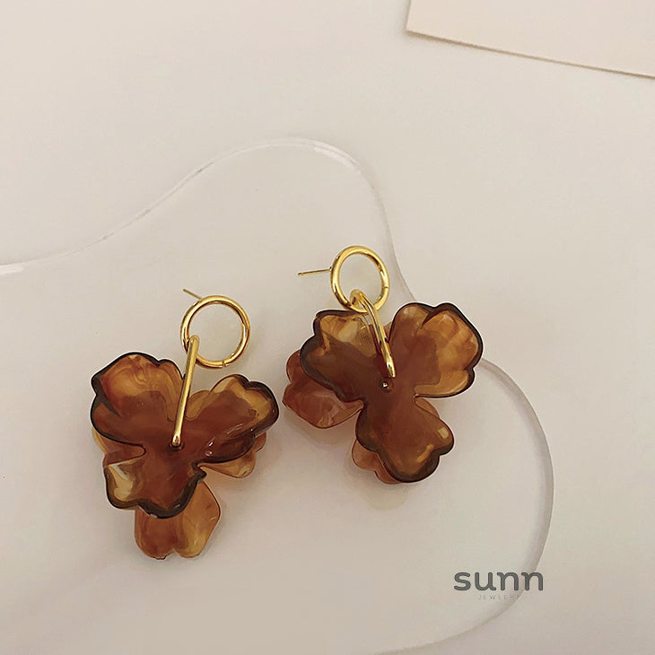 Chasity Resin Bloom Earrings [SA3M84ED]