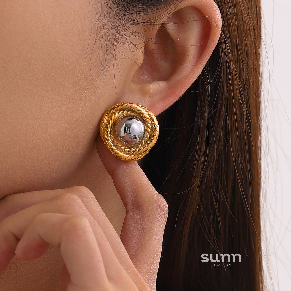 Chassidy Luxe Hoop Earrings [X17GGH9K]