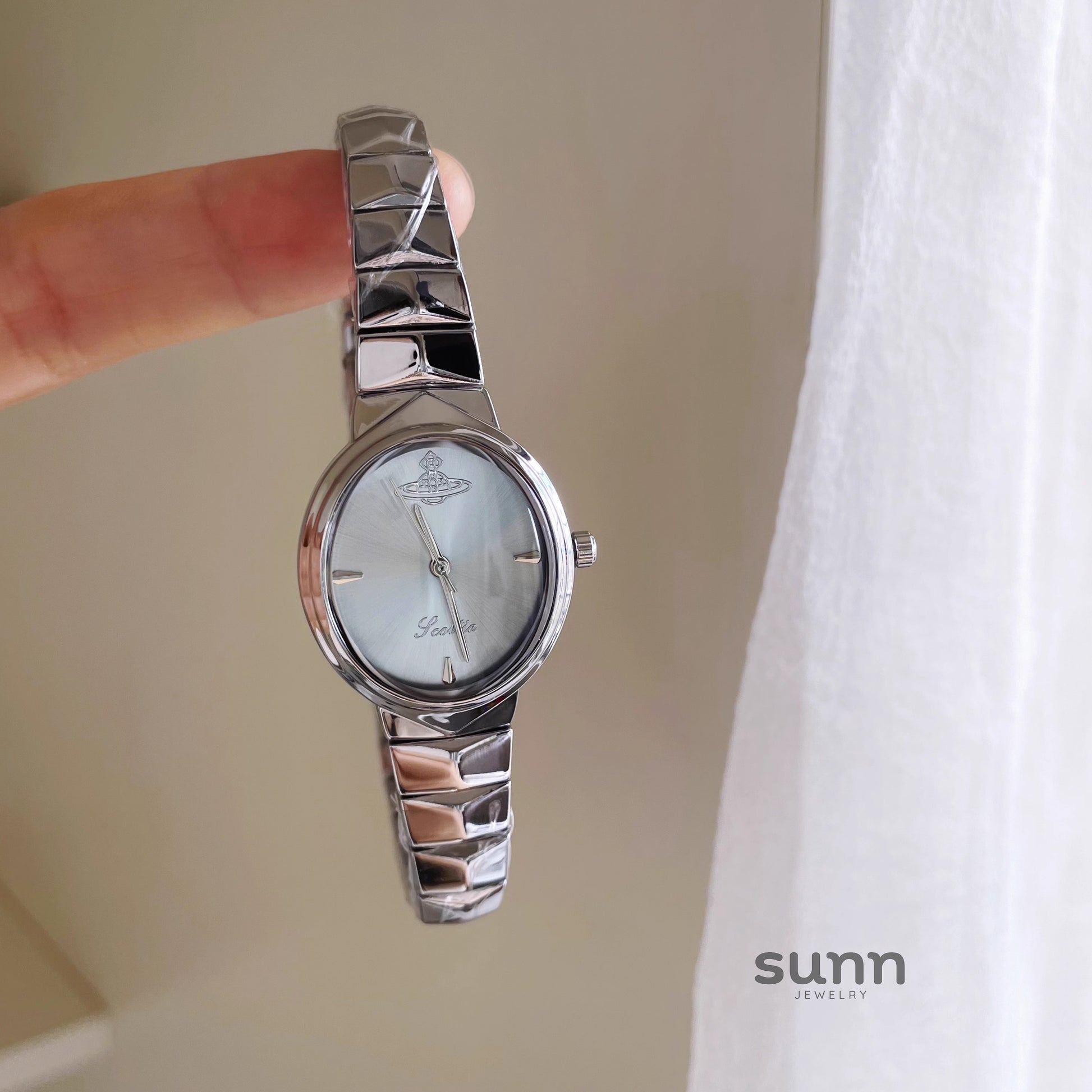 Chassidy Saturn Oval Watch [HJ9JTSMA]