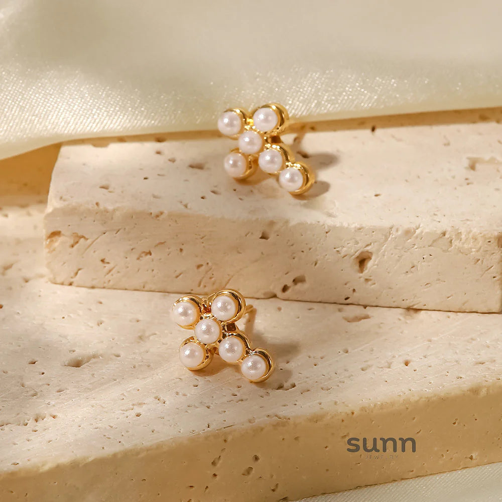Chava Crystal Pearl Stud Earrings