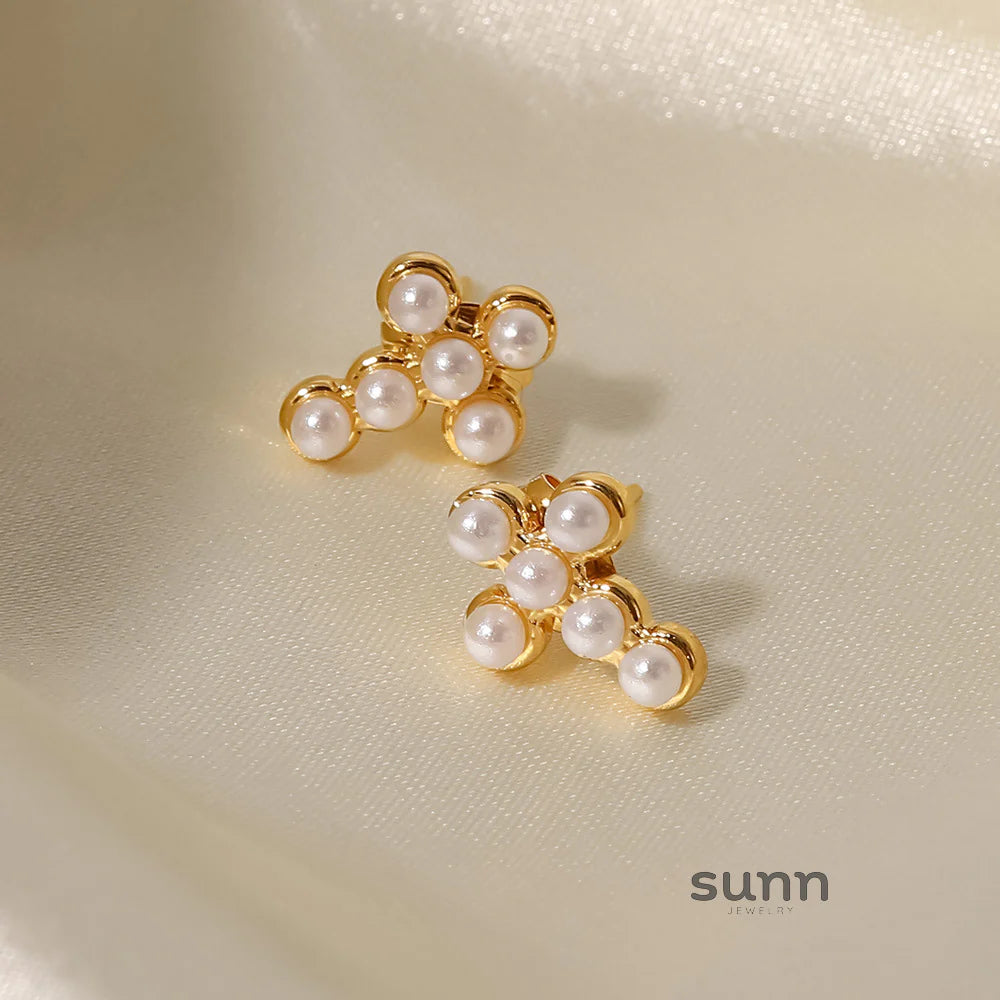 Chava Crystal Pearl Stud Earrings