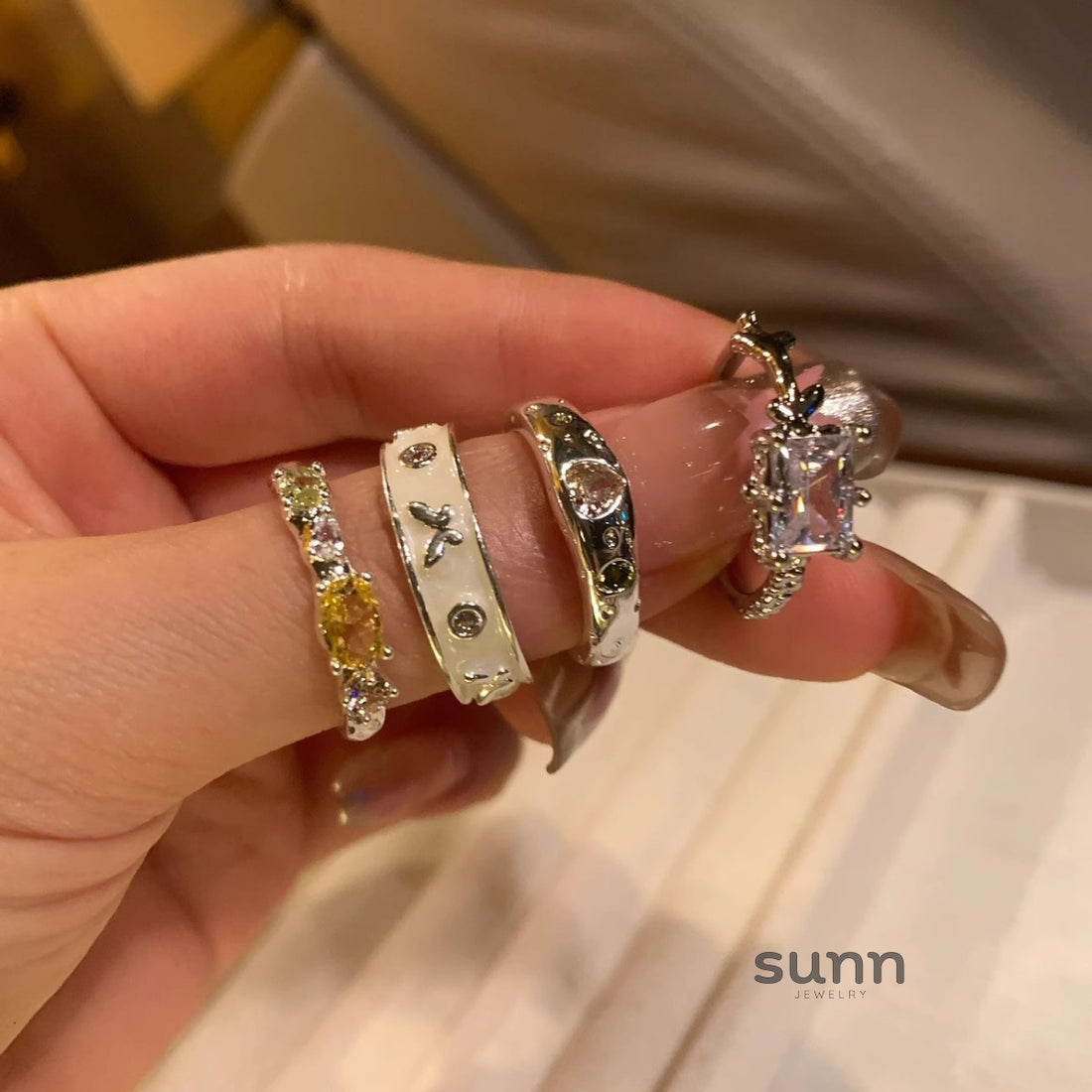 Chava Zircon Stackable Ring [VTI185XK]