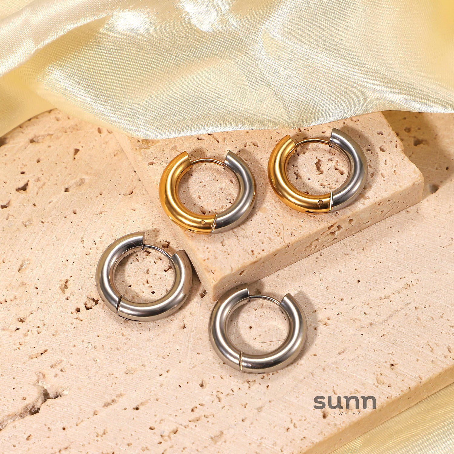 Cherish Delicate Hoop Earrings [UVL3RHWE]