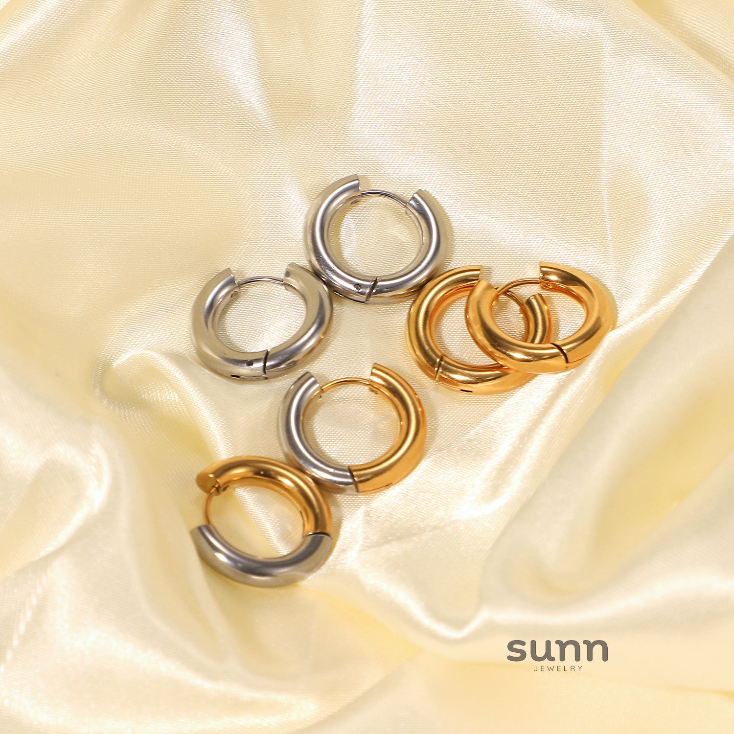 Cherish Delicate Hoop Earrings [4KSI618B]