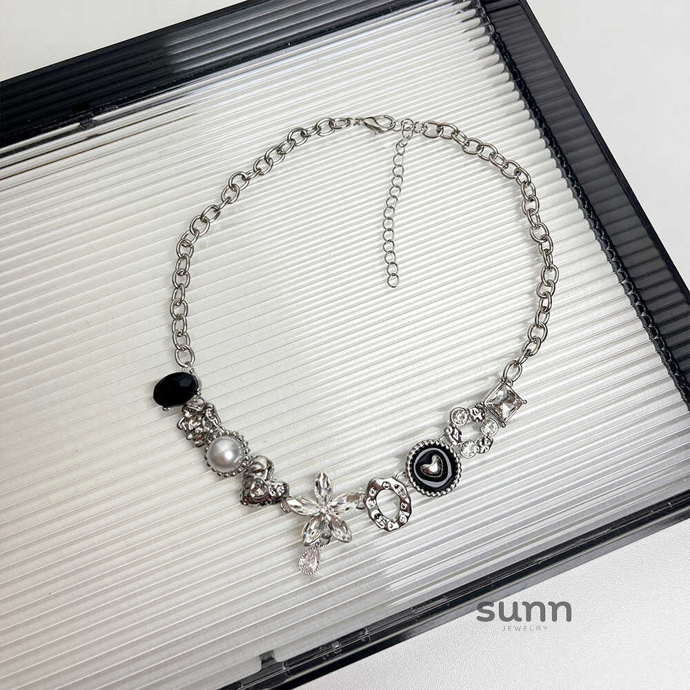 Cherokee Button Choker Necklace [BWVXN21G]