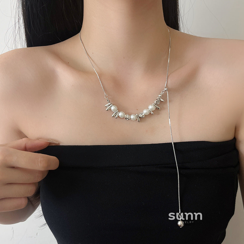 Cheyenne Irregular Pearl Necklace [VSDM6GC3]