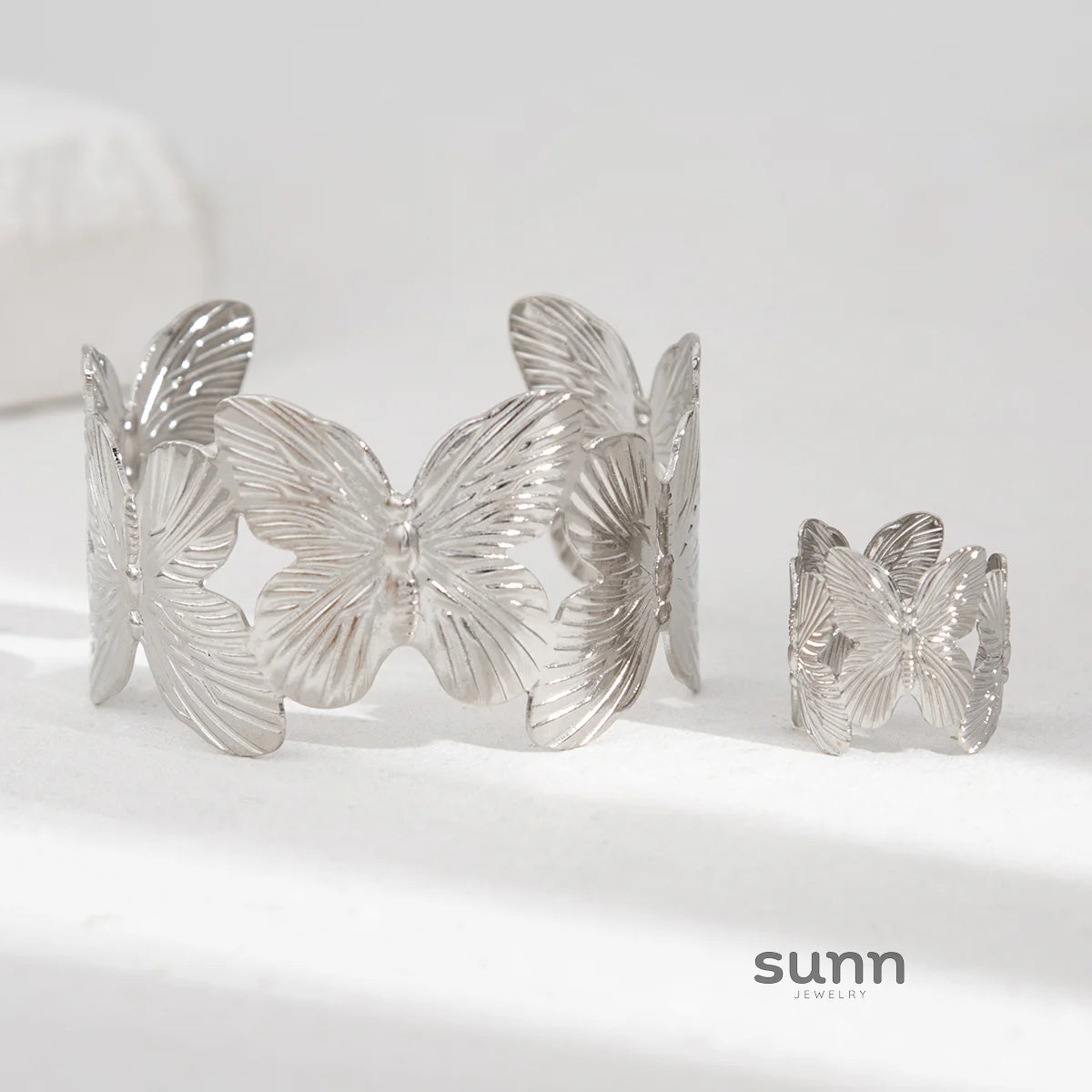 Chiamaka Bloom Ring Bracelet Set
