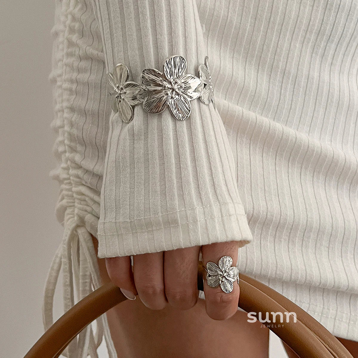 Chiamaka Bloom Ring Bracelet Set