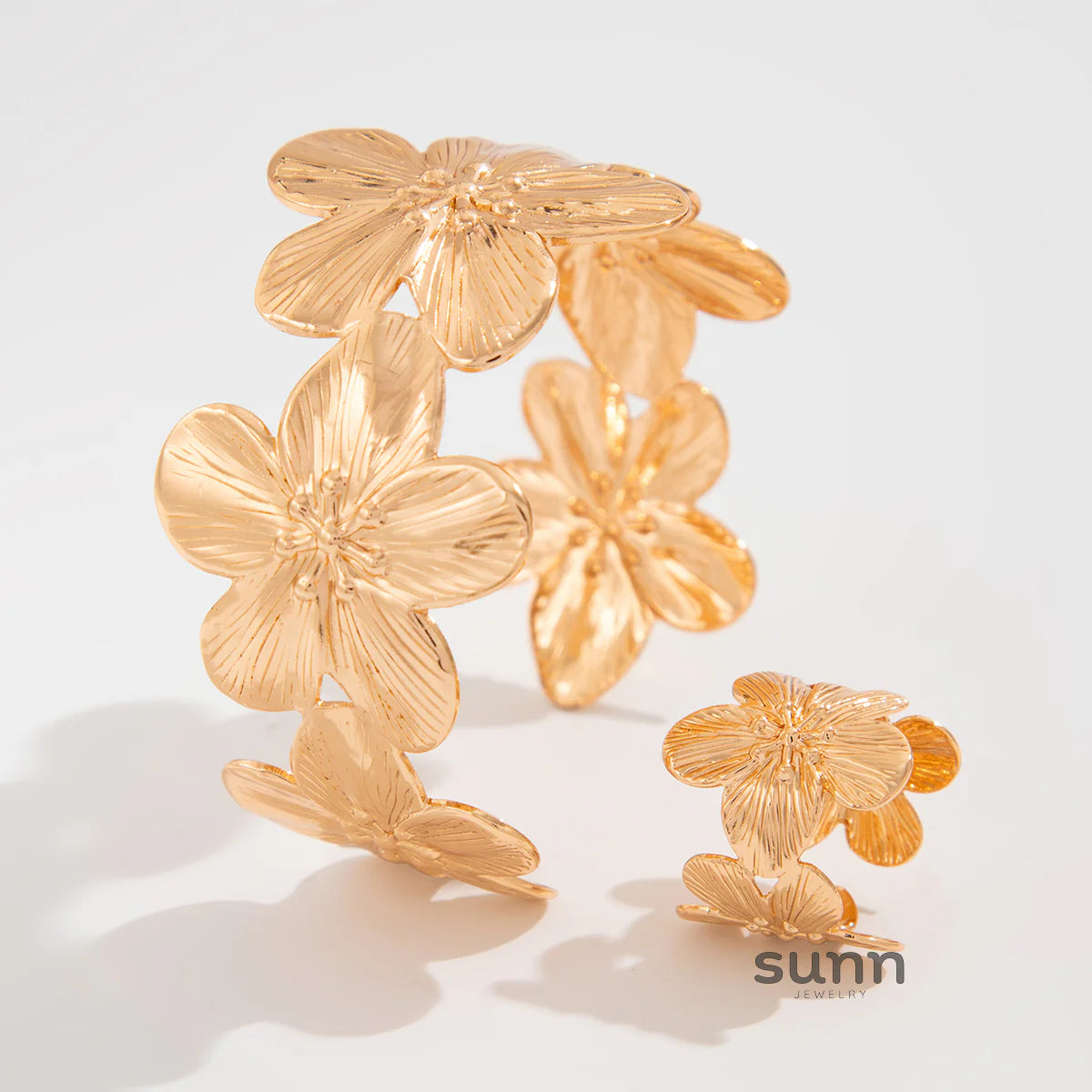 Chiamaka Bloom Ring Bracelet Set