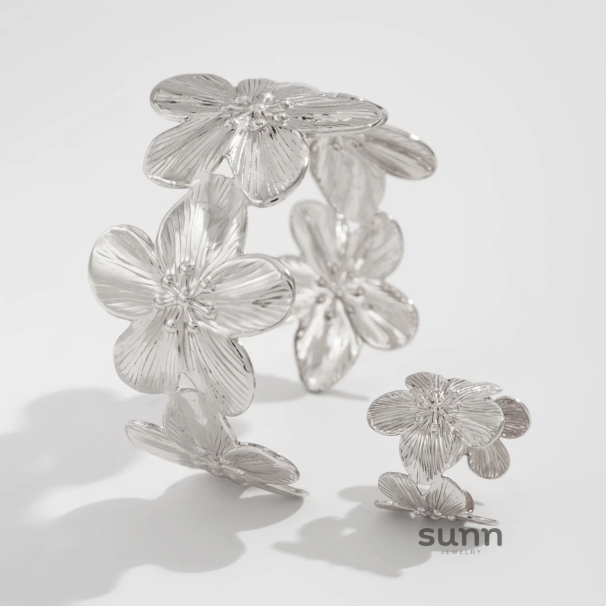 Chiamaka Bloom Ring Bracelet Set