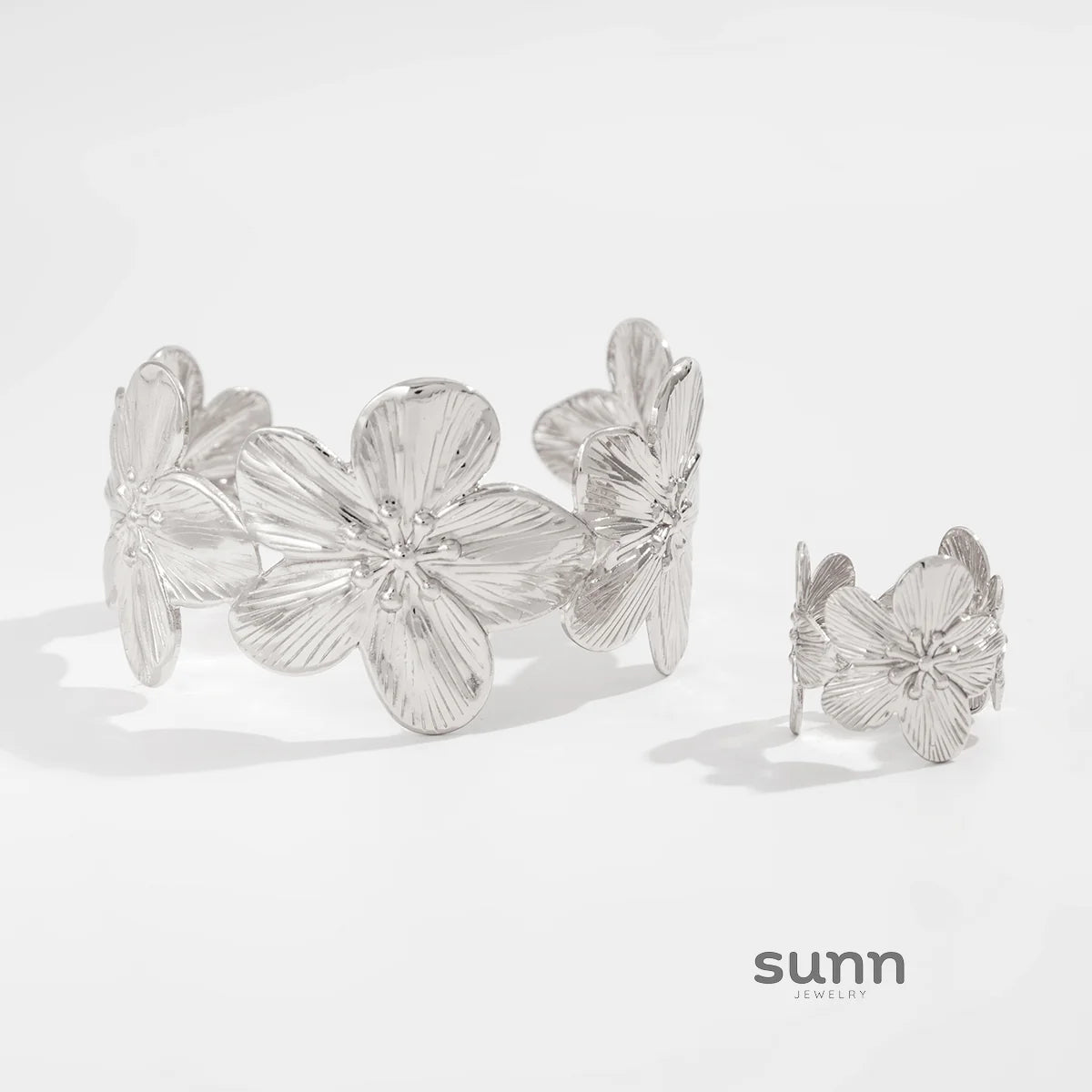 Chiamaka Bloom Ring Bracelet Set