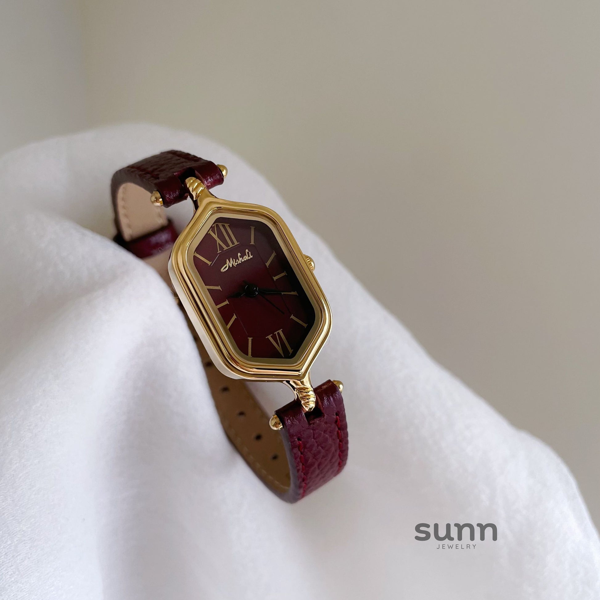 Chidera Vintage Leather Watch [PJQ709TY]