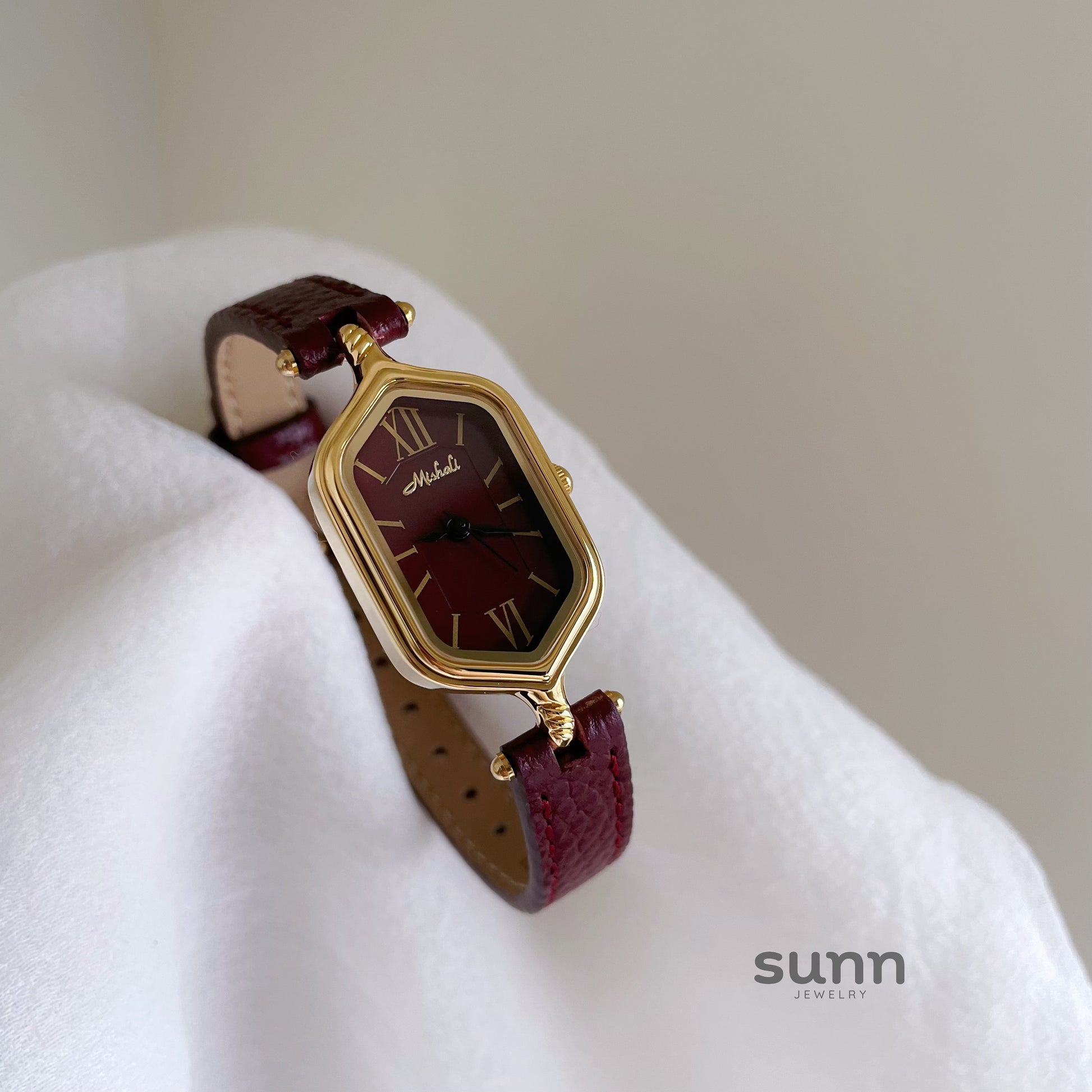 Chidera Vintage Leather Watch [PJ94C49X]