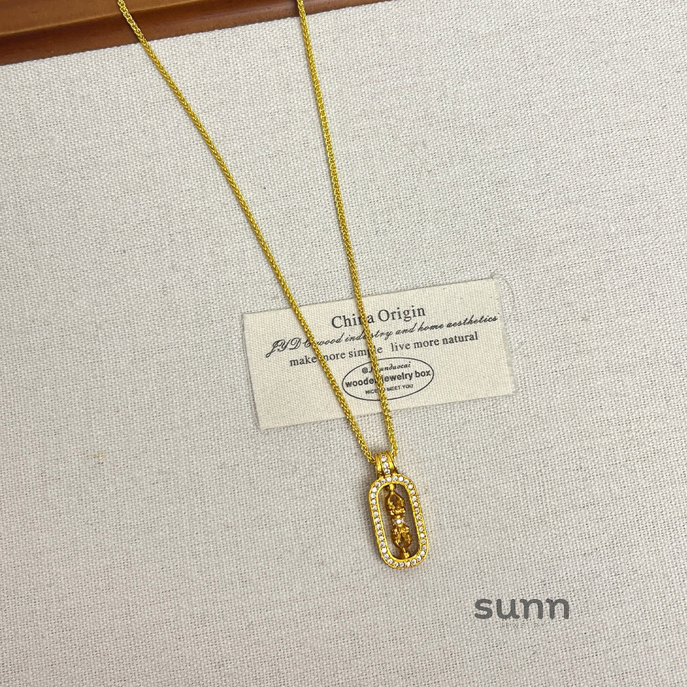 Chloey Fortune Charm Necklace [DHGE094A]